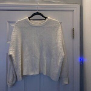 Sky and Sparrow Cream colored sweater